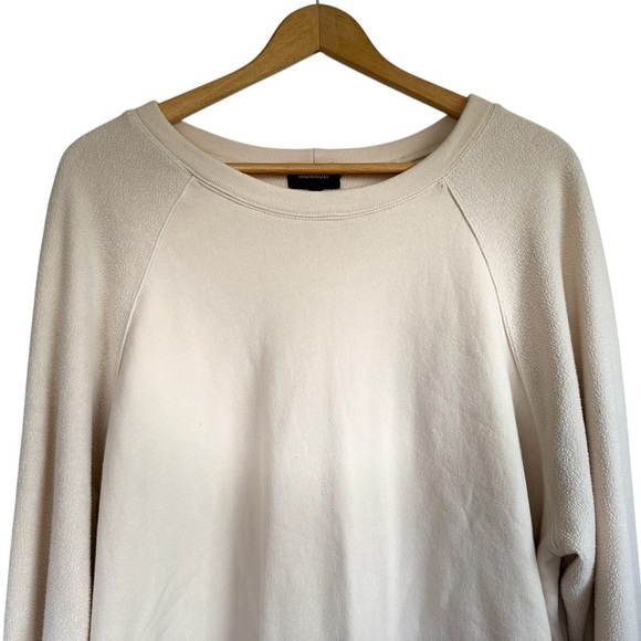 Monrow Women's Reverse Mix Teddy Fleece Sweatshirt
W/Side Zipper - Picture 6 of 16